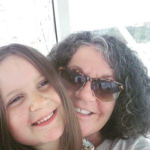 Meet your Posher, Debra